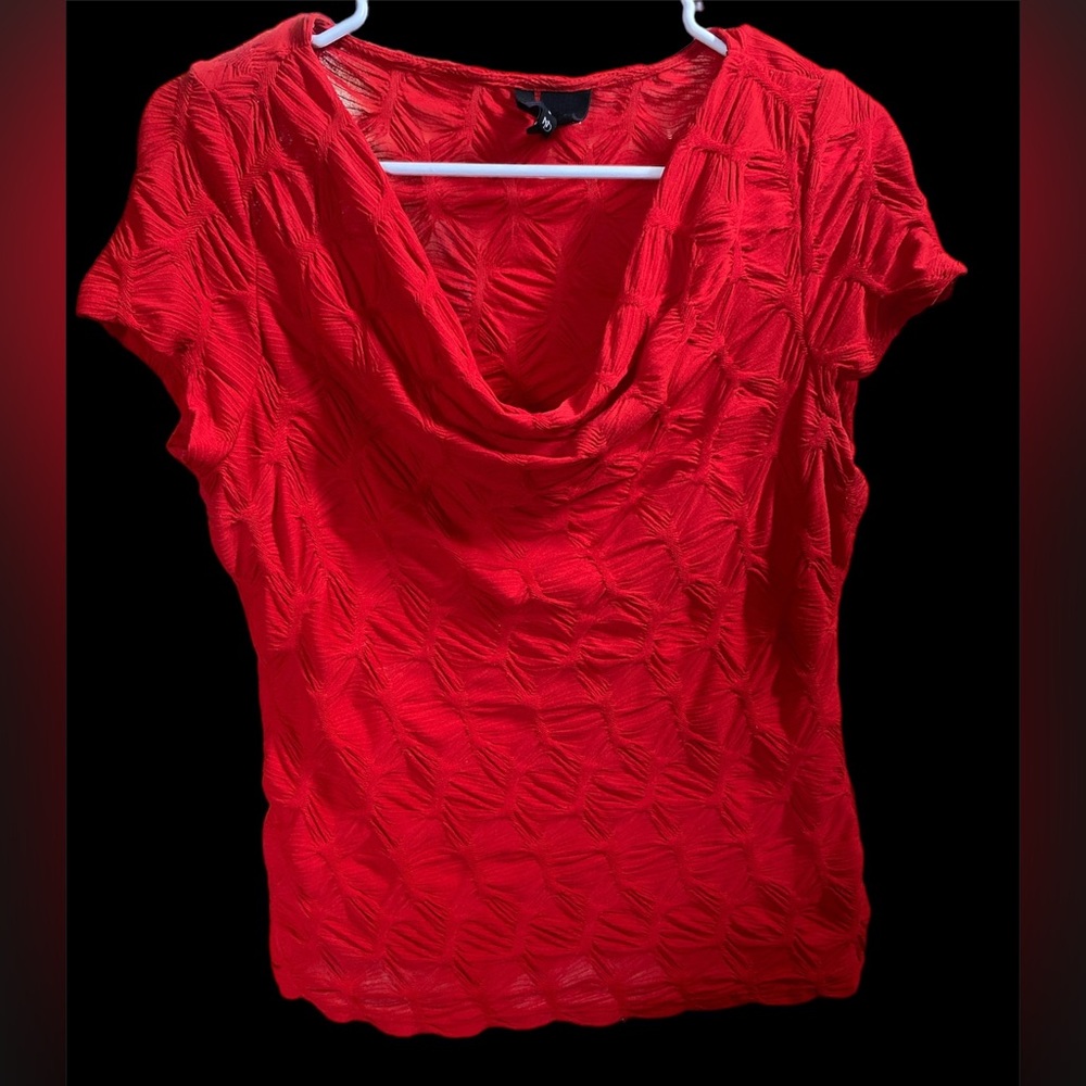 New Directions Women’s Red Top. Size Medium
